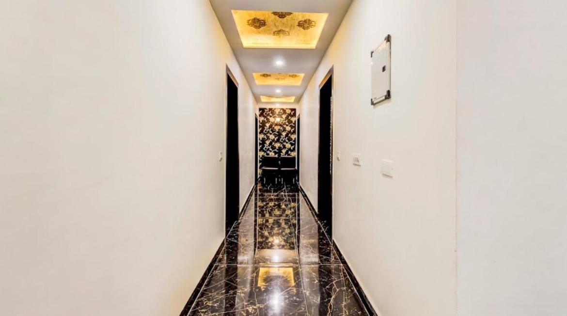 Hotel Blossom Rooms - Fully Ac Tajganj Exterior photo